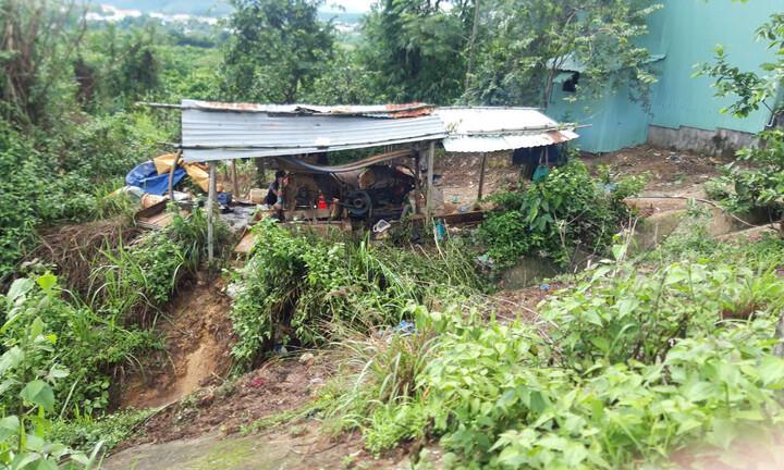 Phát hiện nhóm người đãi vàng trái phép ở Kom Tum