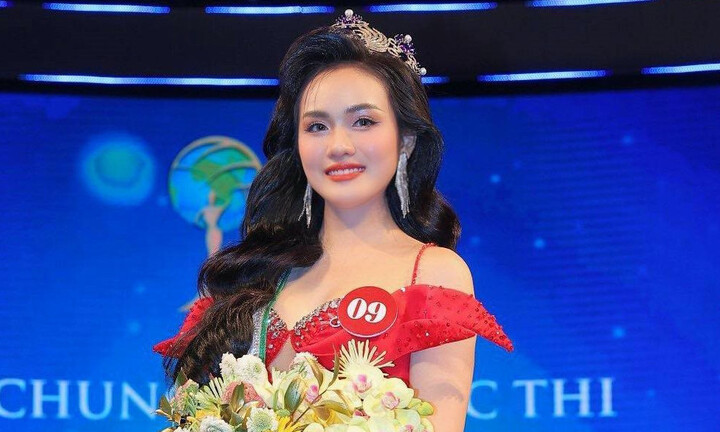 Nữ CEO đăng quang Mrs Earth Việt Nam 2024