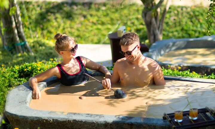 Tắm bùn Hòn Tằm có gì hấp dẫn?