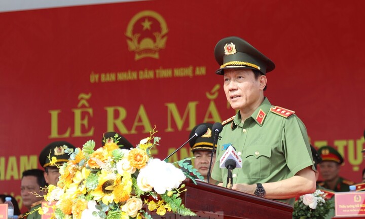 Bộ trưởng Bộ Công an dự lễ ra mắt Lực lượng bảo vệ ANTT ở cơ sở