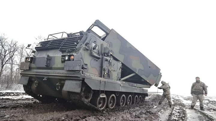Nga lần đầu tiên phá hủy hệ thống MLRS M270 của Ukraine?