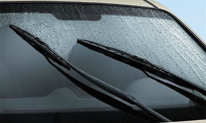 Nguyên nhân gây tắc nước xịt kính ô tô