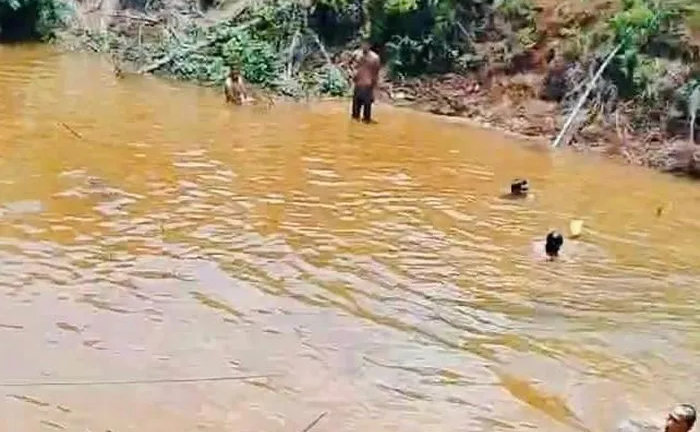 Rủ nhau ra ao gần nhà tắm, 2 học sinh tử vong