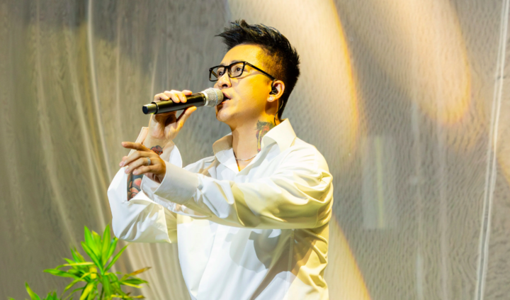 Tuấn Hưng: Tôi có lúc hay lúc dở nhưng luôn cống hiến mỗi ngày