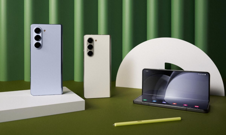 Samsung lười nâng cấp điện thoại gập, tất cả là tại Apple