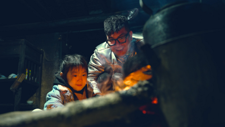 Học trò Mỹ Tâm cùng con gái tham gia chương trình ‘Cha con vạn dặm’