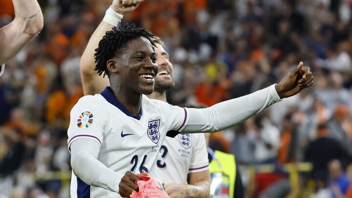 Kobbie Mainoo công thủ toàn diện, hay bậc nhất trận Anh thắng Hà Lan