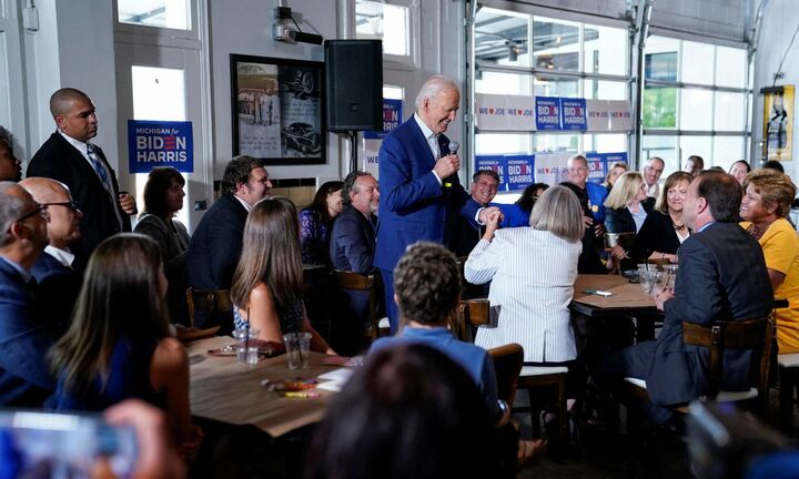 Ông Biden nói 'có chút tuổi tác sẽ thêm chút khôn ngoan'