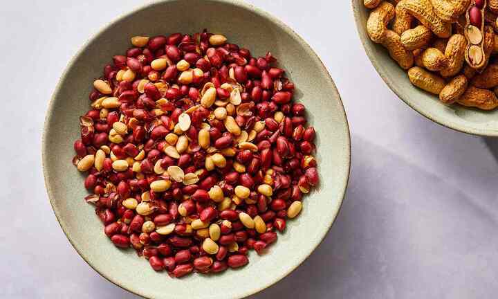 Mẹo rang lạc giòn lâu