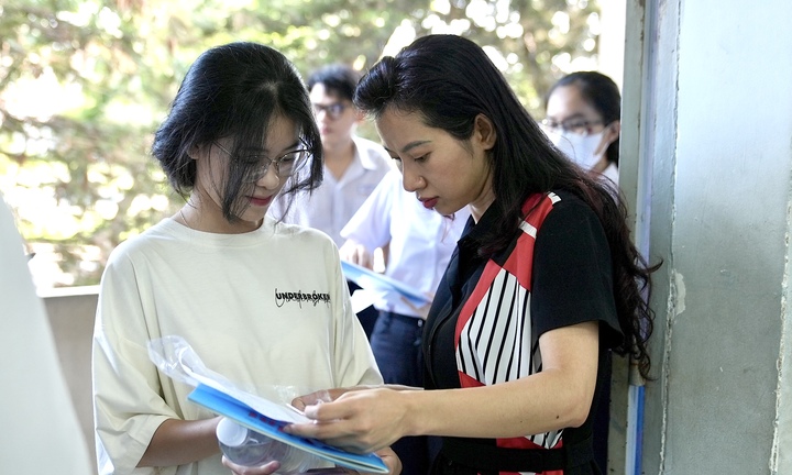 Trường Y Dược đầu tiên ở TP.HCM công bố điểm sàn xét tuyển, cao nhất 24 điểm