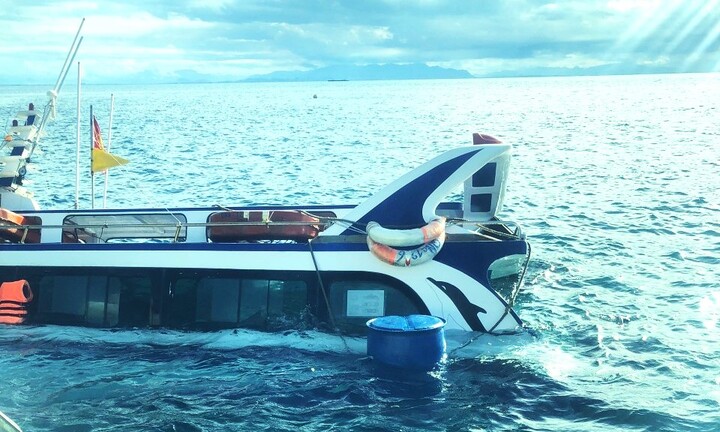 Nguyên nhân cano du lịch chìm trên đảo Cù Lao Chàm