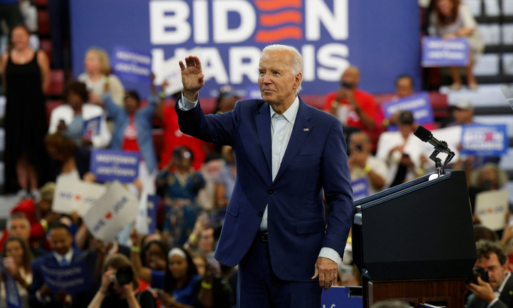 Lần đầu tiên một tổng thống Mỹ dừng tái tranh cử sau hơn 50 năm