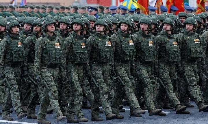 Moskva tăng lương cho lính hợp đồng lên 5,2 triệu rúp/năm