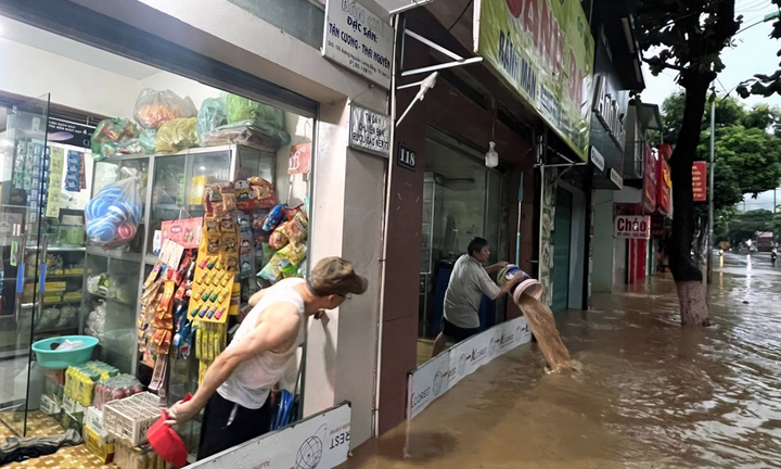 Ám ảnh đêm chạy lũ lớn nhất trong 30 năm ở TP Sơn La