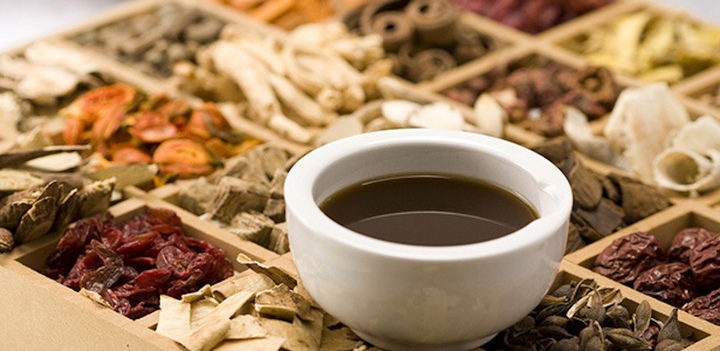 Uống thuốc đông y để bồi bổ, bạn nên biết những lưu ý này