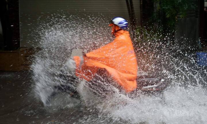Tin cảnh báo mưa dông và dự báo thời tiết Hà Nội, TP.HCM đêm nay và ngày mai