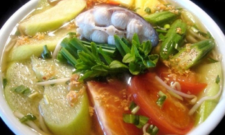 Cách nấu canh cá dọc mùng, không lo bị ngứa