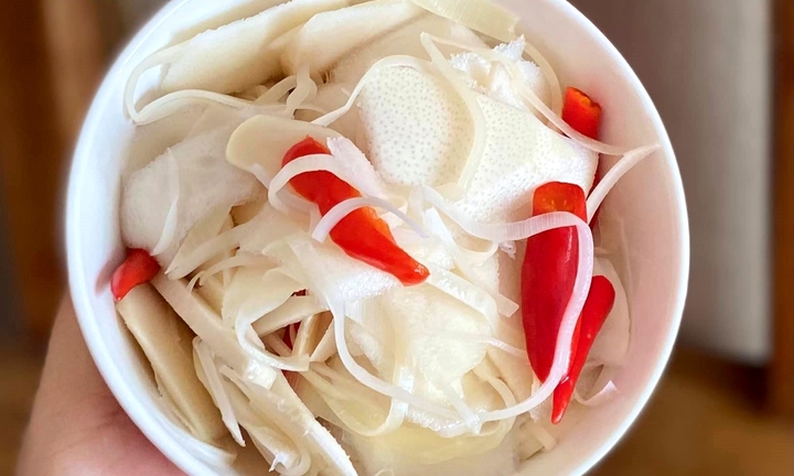 Mẹo ngâm măng ớt trắng giòn đơn giản