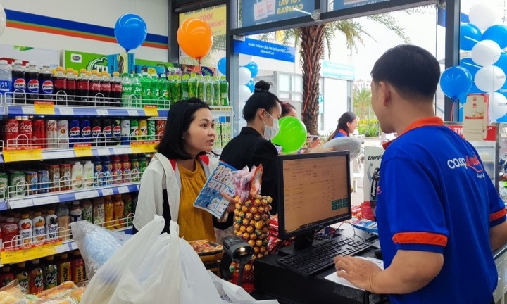 Đồng loạt khai trương 6 cửa hàng Co.op Smile