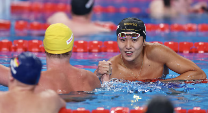 HLV Australia suýt bị đuổi khỏi Olympic Paris 2024 vì khen đối thủ