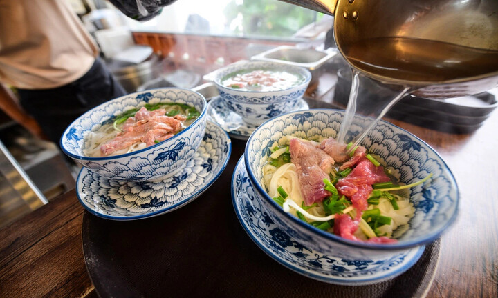 Phải 8 năm nữa, phở Việt Nam mới có thể được UNESCO vinh danh