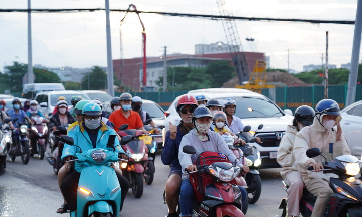 Dự báo thời tiết TP.HCM ngày 31/7: Trời nắng, nền nhiệt cao nhất 33 độ C