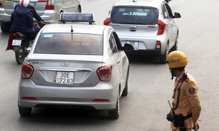 Che biển số xe ô tô bị phạt bao nhiêu tiền?