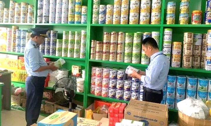 Xử phạt doanh nghiệp buôn bán thực phẩm giả
