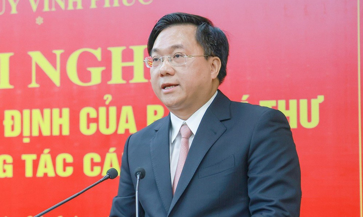 Phê chuẩn kết quả bầu Chủ tịch UBND tỉnh Vĩnh Phúc Trần Duy Đông