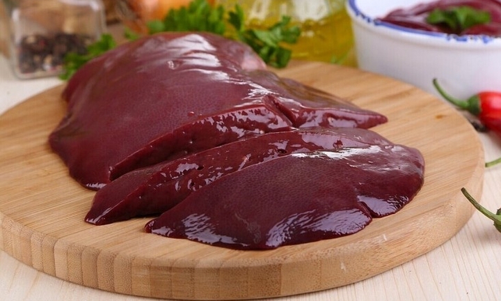 Gan gà, bò hay lợn bổ dưỡng nhất?