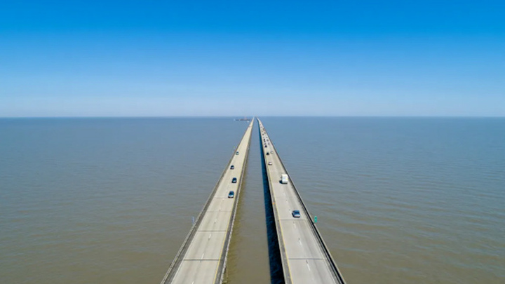 Cây cầu dài nhất thế giới bắc qua mặt nước chỉ mất 14 tháng thi công
