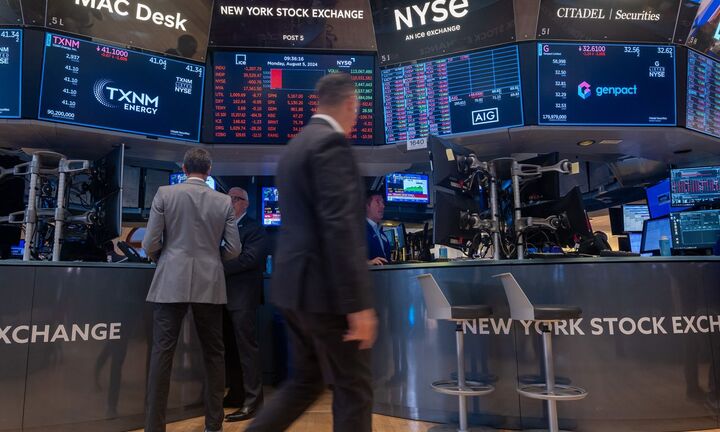 Lo kinh tế Mỹ suy thoái, Phố Wall lao dốc