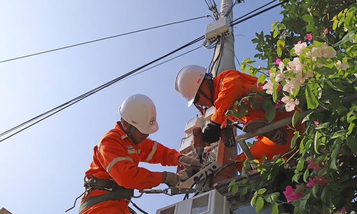 Sản xuất, nhập khẩu điện tăng mạnh