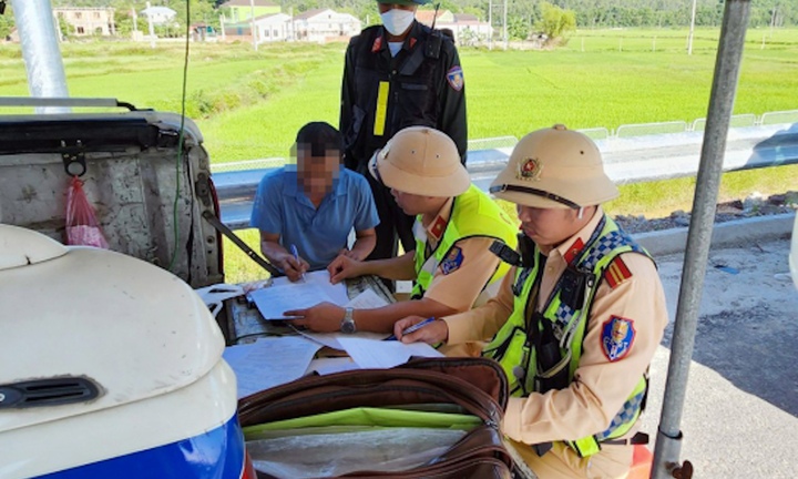 Dương tính với ma túy, tài xế xe đầu kéo nói dùng cho tỉnh táo