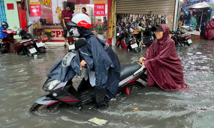 Dự báo thời tiết TP.HCM ngày 7/8: Mây dông gây mưa về chiều tối