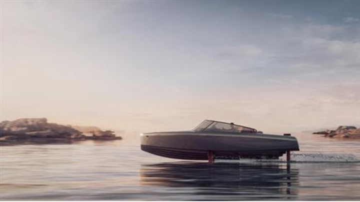 Thuyền điện đầu tiên trên thế giới 'bay' trên mặt nước