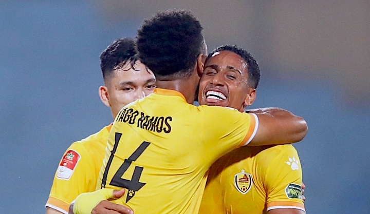 Trụ cột CLB Quảng Nam chuyển sang Thai League thi đấu