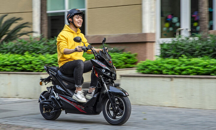 5 lợi ích khi sử dụng xe máy điện