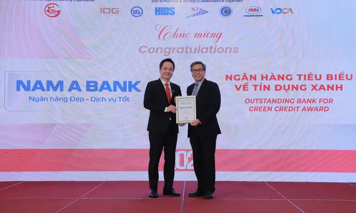 Nam A Bank được vinh danh tại Diễn đàn Ngân hàng bán lẻ Việt Nam 2024
