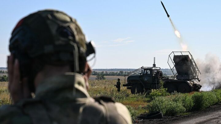 Nga đẩy lùi bước tiến của Ukraine ở Kursk, phá hủy xe Stryker do Mỹ sản xuất