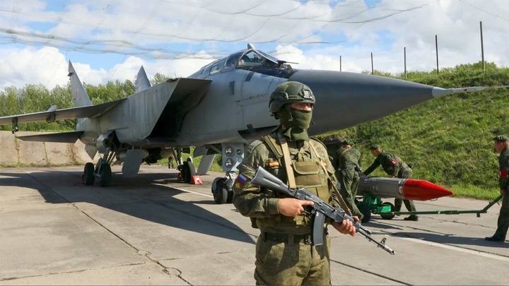 Phương Tây lo lắng khi MiG-31 mang tên lửa không đối không với đầu đạn hạt nhân