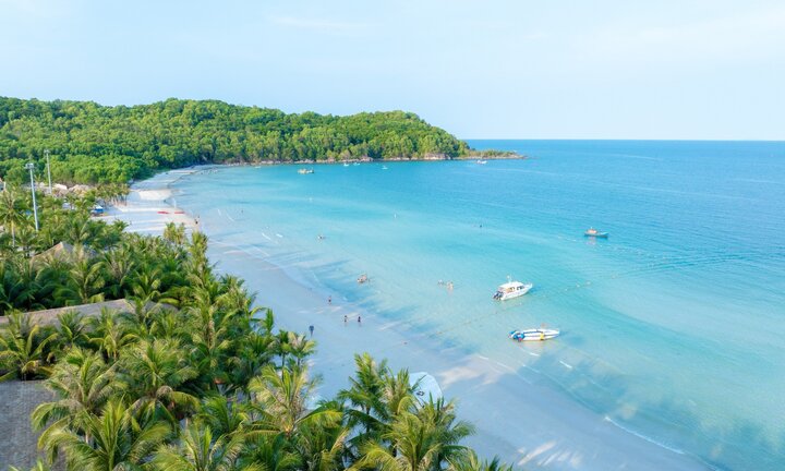 Vé máy bay đặt sớm rẻ bất ngờ, khách Việt chọn du lịch Phú Quốc dịp cuối năm