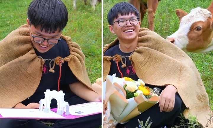 Khoảnh khắc nam sinh chăn bò nhận giấy trúng tuyển đại học top 1 gây sốt mạng