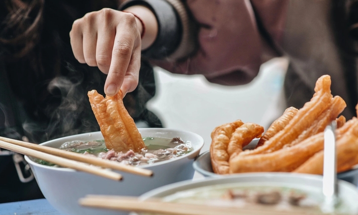 Ăn phở có nên thêm quẩy?