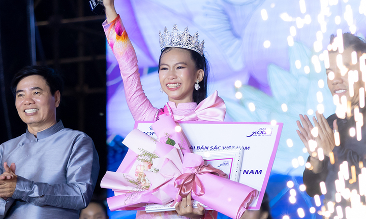  Mẫu nhí 12 tuổi đoạt quán quân Đại sứ áo dài bản sắc Việt Nam 2024
