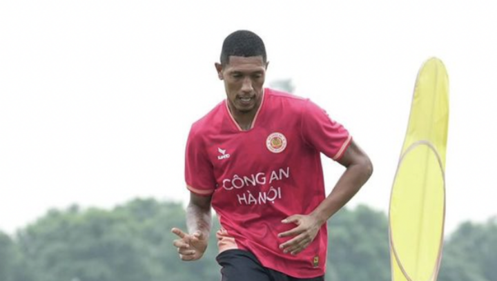 CLB Công an Hà Nội đón tân binh thứ 11