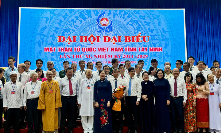 Đoàn kết các tầng lớp nhân dân, đưa Tây Ninh phát triển nhanh, bền vững