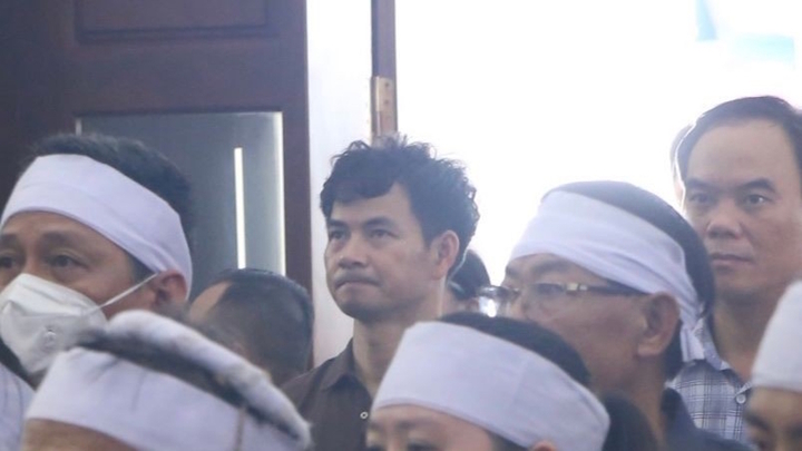 NSND Xuân Bắc tiễn đưa nghệ sĩ Hữu Độ