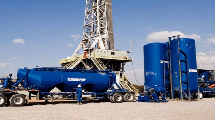 Giá xăng dầu hôm nay 18/8: Giá dầu thế giới giảm mạnh