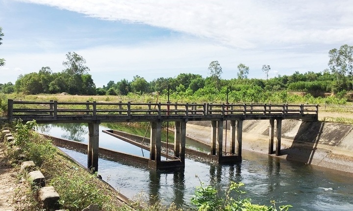 Cùng nhóm bạn ra kênh tắm, nam sinh lớp 10 ở Quảng Nam chết đuối